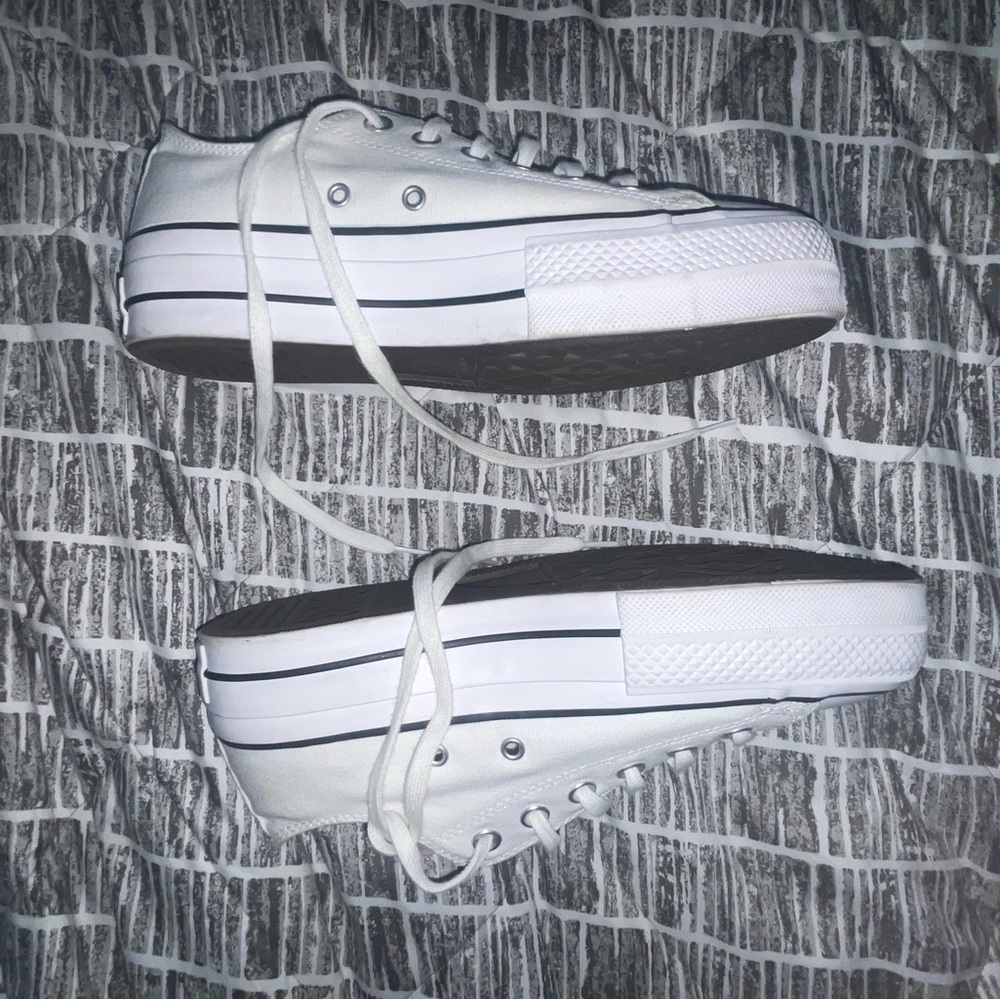 Platform converse